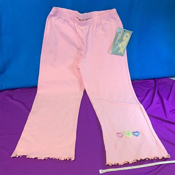 Girls Pink Crop Leggings. Yoga/Dance Pants NWT <3 - Picture 2 of 8